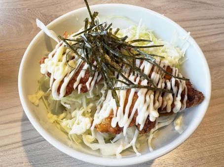 唐揚げ丼 唐揚げ丼 唐揚げ丼,からあげ,揚げ物の写真素材