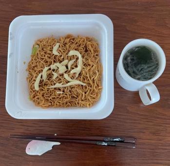 ごつ盛りソース焼きそばなどの昼食 ごつ盛りソース焼きそばなどの昼食 昼食,ごつ盛りソース焼きそば,ごつ盛りの写真素材