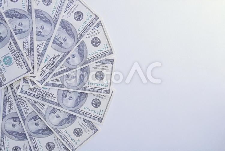 100ドル札、usドルのお札とコピースペース お札,100ドル,100ドル札の写真素材