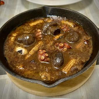 Octopus and young corn black ajillo, JPG Octopus and young corn black ajillo, JPG