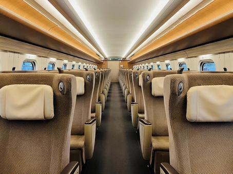 はやぶさのグリーン車 新幹線,東北新幹線,はやぶさの写真素材