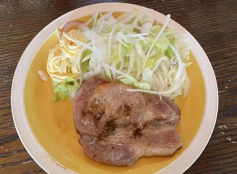 サラダ ステーキ サラダ ステーキ サラダ,ステーキ,肉の写真素材