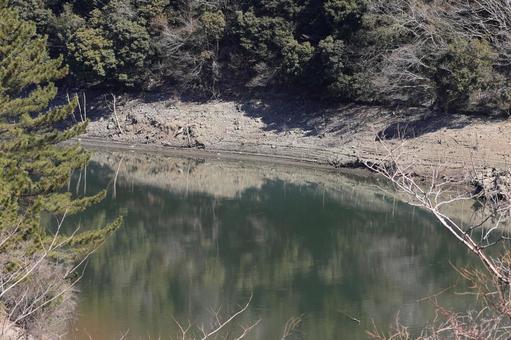 ダム湖 ダム湖の写真