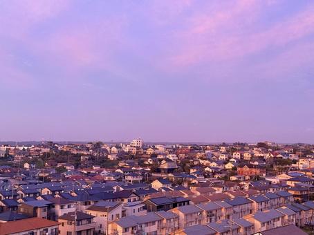 夕焼けの町並み 夕焼けの町並みの写真