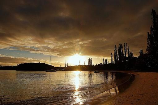 ニューカレドニア　イルデパン島27　夕景の写真