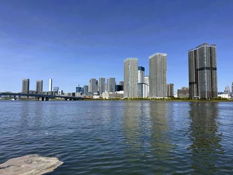豊洲公園から見た東京の街 2025年春 豊洲公園から見た東京の街 2025年春 豊洲,朝,月島の写真素材