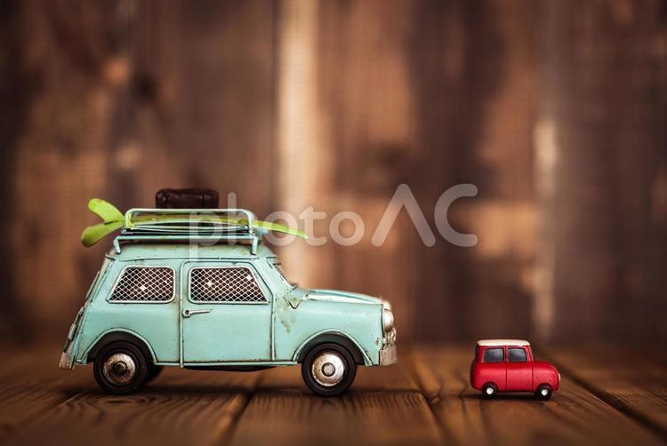 自動車おもちゃ おもちゃ,エコカー,コピースペースの写真素材