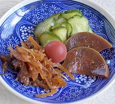 漬けもの盛り合わせ 漬けもの盛り合わせ,つけもの,カリカリ梅の写真素材