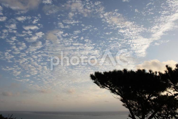 石垣島の玉取崎付近で空と海 玉取崎,石垣島,沖縄の写真素材