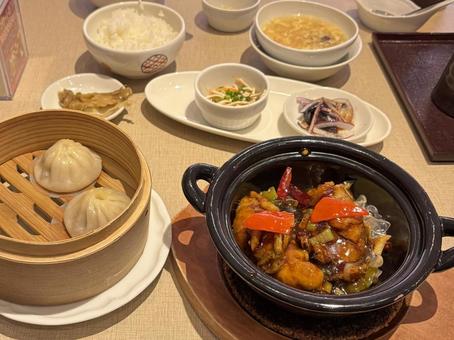 牡蠣の野菜あんかけ炒め定食 牡蠣,ネギ,炒めものの写真素材