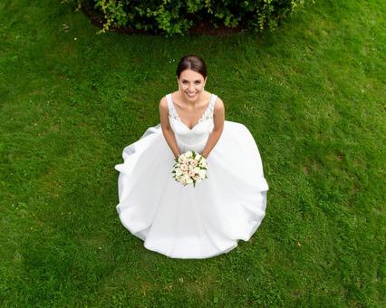 幸せな花嫁の写真