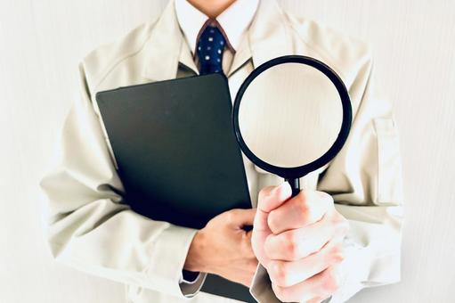 バインダーと虫眼鏡を持った点検する作業員 点検,作業員,見つけるの写真素材