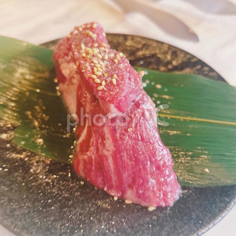 肉 肉,焼肉,夕飯の写真素材