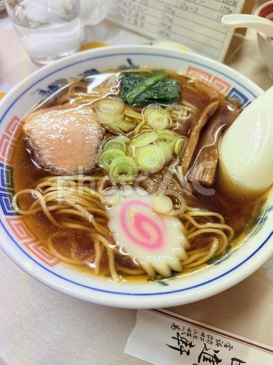 昔懐かしの中華ラーメン ラーメン,中華ラーメン,昔ながらの写真素材