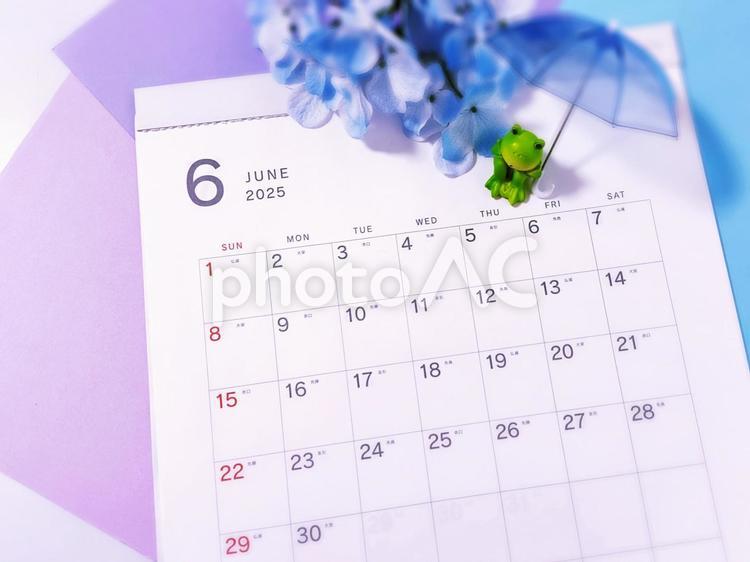 2025年6月カレンダー、梅雨イメージ３ 6月,2025,2025年の写真素材