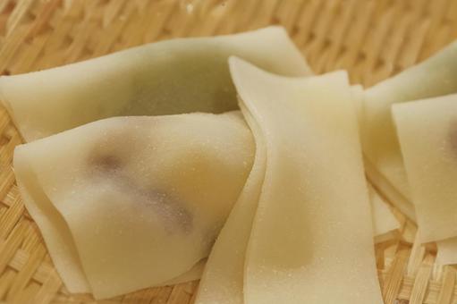 日本の京都の伝統和菓子・生八ツ橋のアップ 八ツ橋,生八ツ橋,和菓子の写真素材