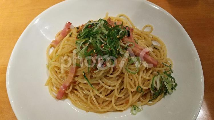 ベーコンとネギの和風パスタ 和風パスタ,スパゲッティ,イタリアンの写真素材