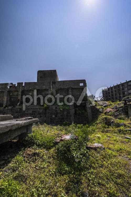 長崎の世界遺産軍艦島の廃墟群 長崎,世界遺産,軍艦島の写真素材