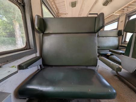 ブルガリアの電車の車内 ブルガリアの電車の車内の写真