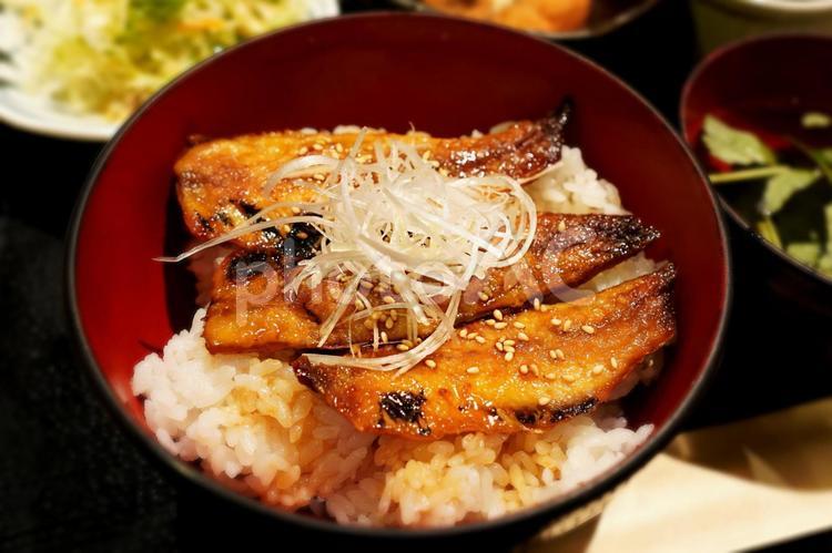 イワシの蒲焼き丼 イワシ,いわし,蒲焼きの写真素材