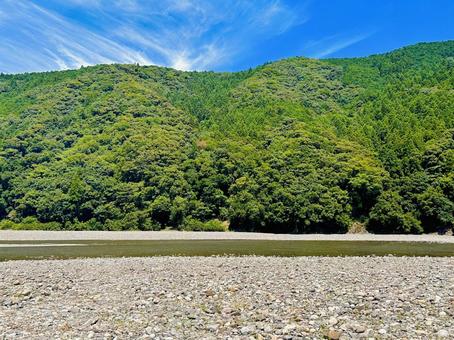 熊野川(河原) 熊野川(河原) 熊野川,夏,山の写真素材