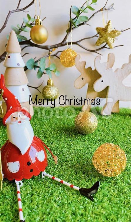 サンタクロースの休日 サンタクロース,クリスマス,トナカイの写真素材