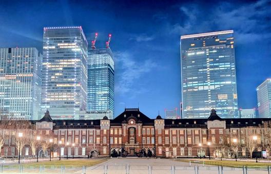 夜の東京駅(無人物写真です) 夜の東京駅(無人物写真です) 東京駅,東京,駅の写真素材