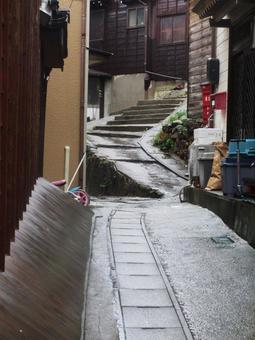 姫津集落の坂道階段 姫津集落の坂道階段の写真