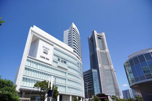 横浜の都会的な景観 横浜の都会的な景観 横浜,街並み,ビルの写真素材