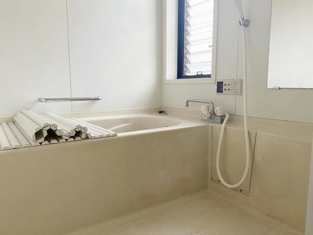 リフォーム前のユニットバス お風呂,ユニットバス,浴槽の写真素材