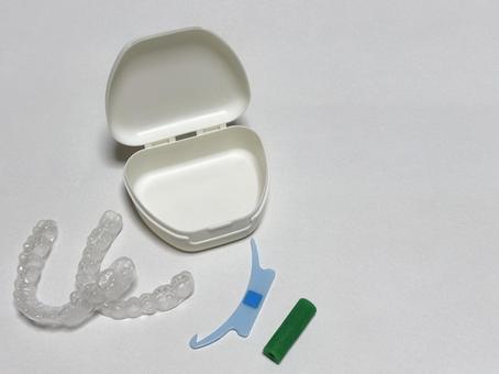 マウスピースセット左寄り マウスピースセット左寄り マウスピース,チューイ,取り外し器具の写真素材