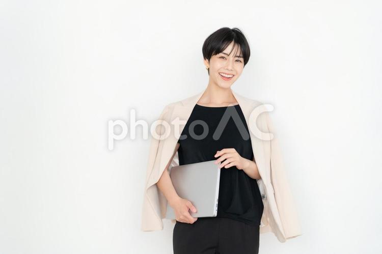白バックの若いビジネスウーマン ビジネス,女性,ビジネスウーマンの写真素材