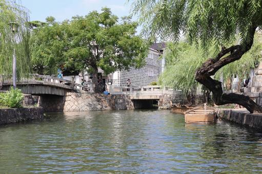 倉敷 美観地区 川 橋 倉敷 美観地区 川 橋の写真