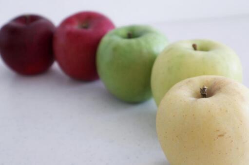 5種類のりんご 林檎,果物,アップルの写真素材