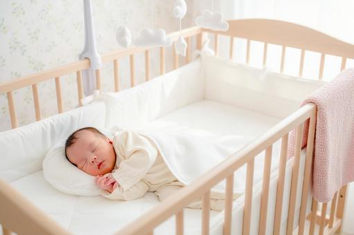 眠る赤ちゃん 眠る赤ちゃん 赤ちゃん,新生児,乳児の写真素材