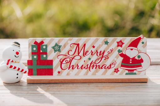 雪だるまさんが笑顔でお出迎え 雪だるまさんが笑顔でお出迎えの写真