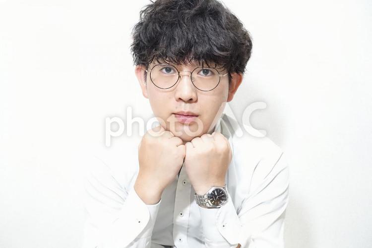 かわいいポーズを取るサラリーマン５ かわいい,ポーズ男子,ギャップ萌えの写真素材
