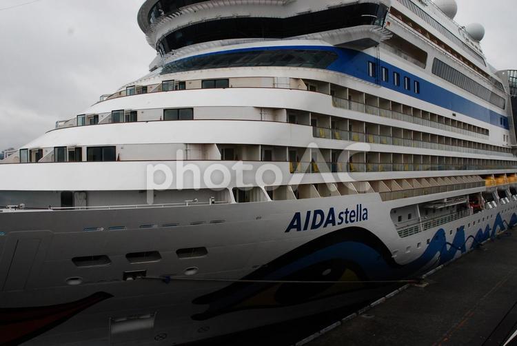 250401アイーダステラ➀ クルーズ客船,清水,横浜の写真素材