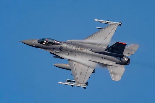 アメリカ空軍F-16 アメリカ空軍F-16 fー16,アメリカ空軍,軍需の写真素材