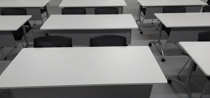市民センター 研修室 風景 市民センター 研修室 風景 ドア,会議,研修の写真素材