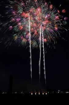 綺麗に撮れた伊勢花火_02 綺麗に撮れた伊勢花火_02の写真