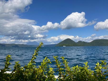 秋晴れの洞爺湖1 自然,湖,ブルーの写真素材