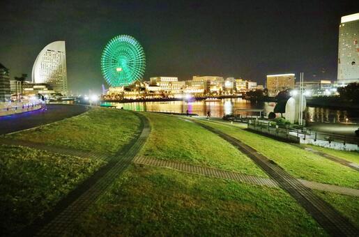 メモリアルパークからの夜景 日本丸メモリアルパーク,夜景,みなとみらいの写真素材