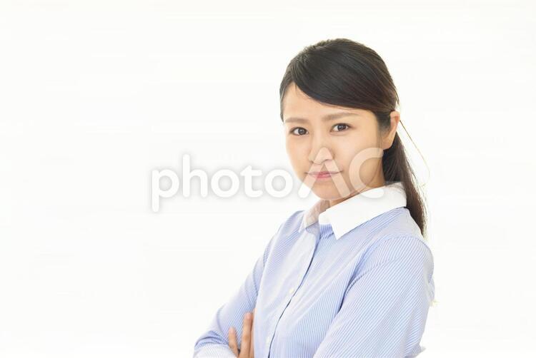 怒った表情の女性 女性,女,怒るの写真素材