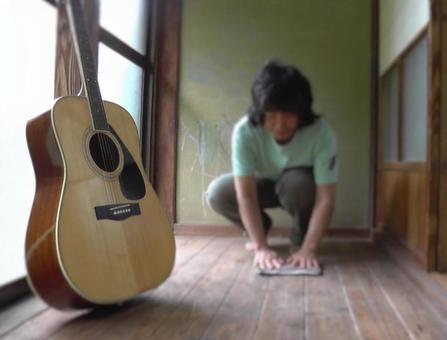 お掃除してます。 お掃除してます。の写真