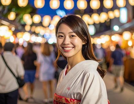 夏祭り・浴衣で縁日の写真