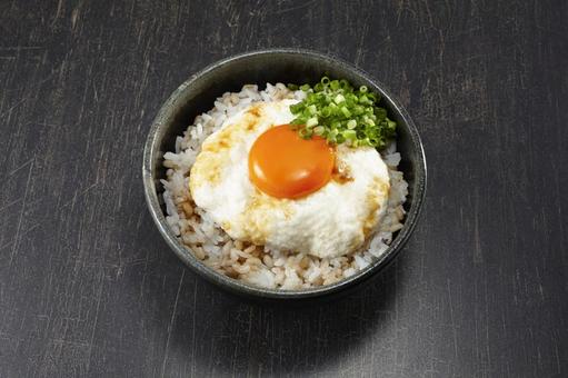 麦とろ丼(醤油がけ) 麦とろ丼(醤油がけ)の写真