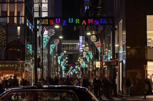 冬の銀座すずらん通り 銀座すずらん通り,夜の街,銀座の写真素材
