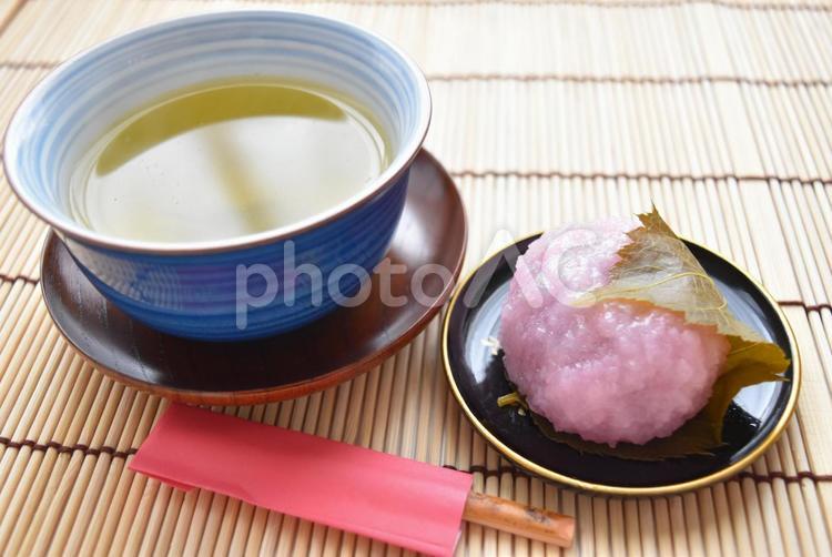 関西風の桜餅・道明寺 2月,3月,4月の写真素材