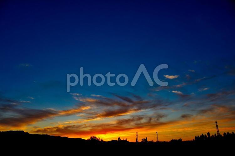 夕焼け 夕焼け,夕暮れ,夕方の写真素材